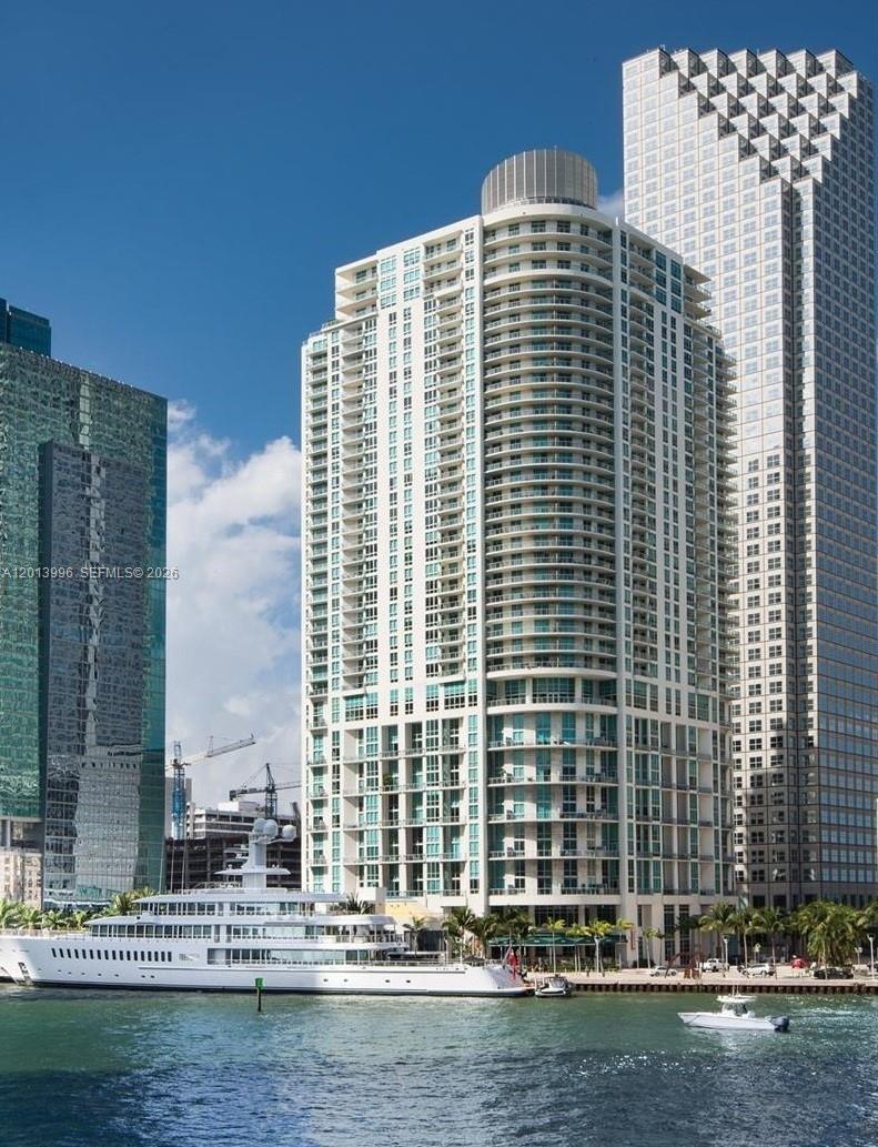 300 S Biscayne Blvd #L-830, Miami FL 33131