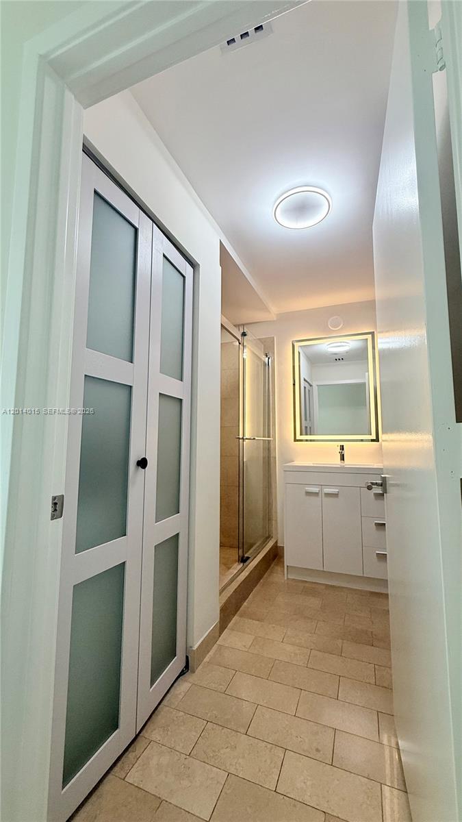79 SW 12th St #4008S, Miami FL 33130