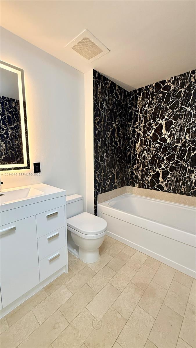 79 SW 12th St #4008S, Miami FL 33130