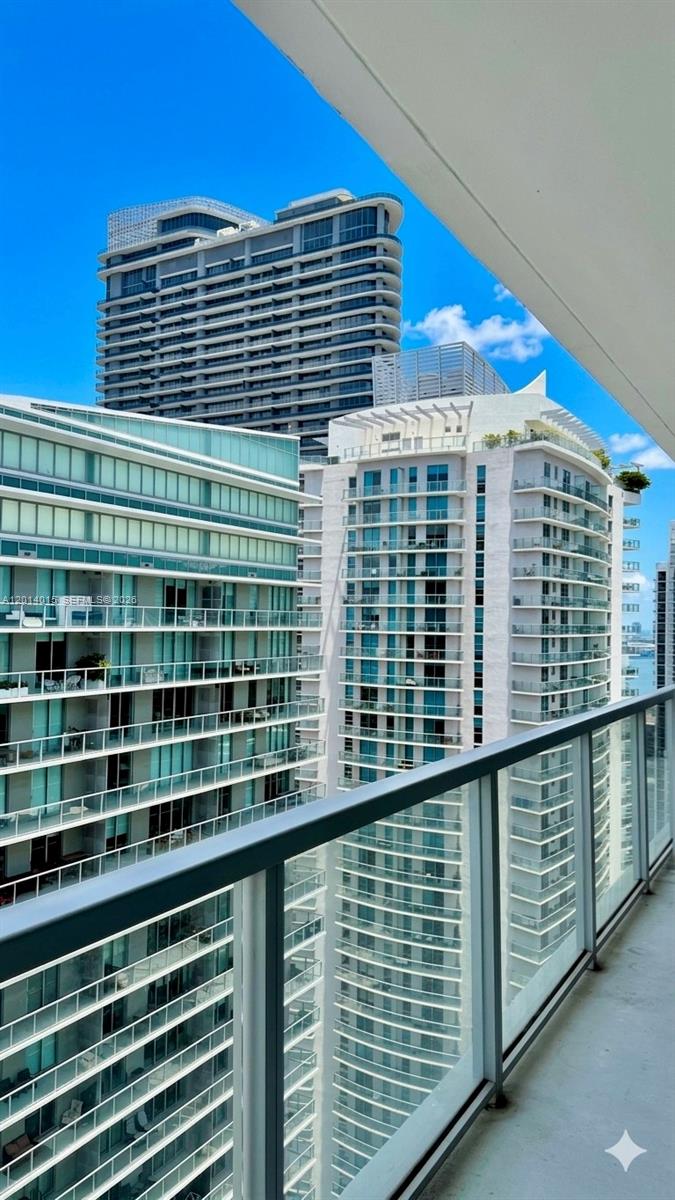 79 SW 12th St #4008S, Miami FL 33130