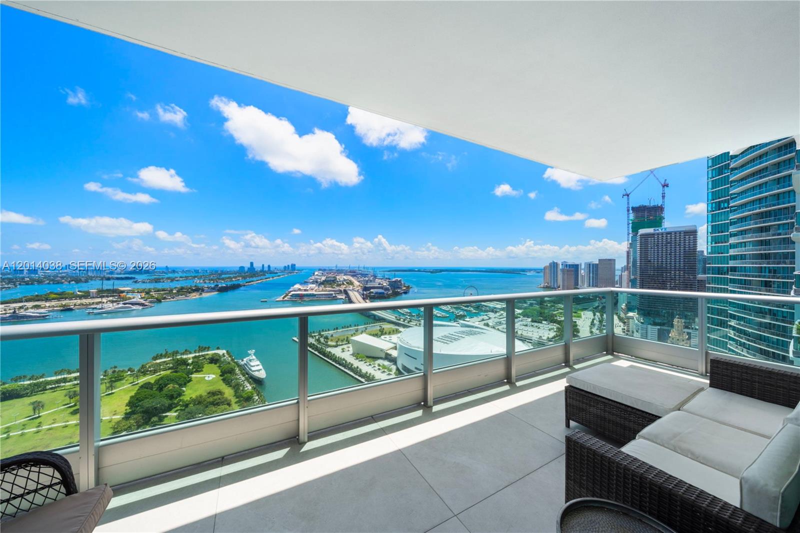 900 Biscayne Blvd #4202, Miami FL 33132