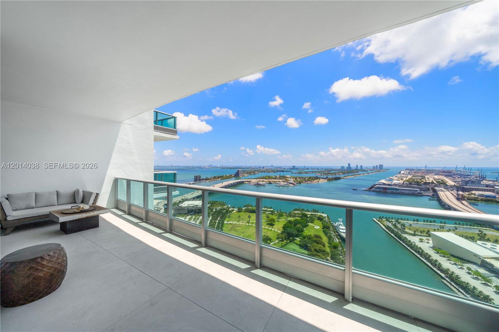 900 Biscayne Blvd #4202, Miami FL 33132