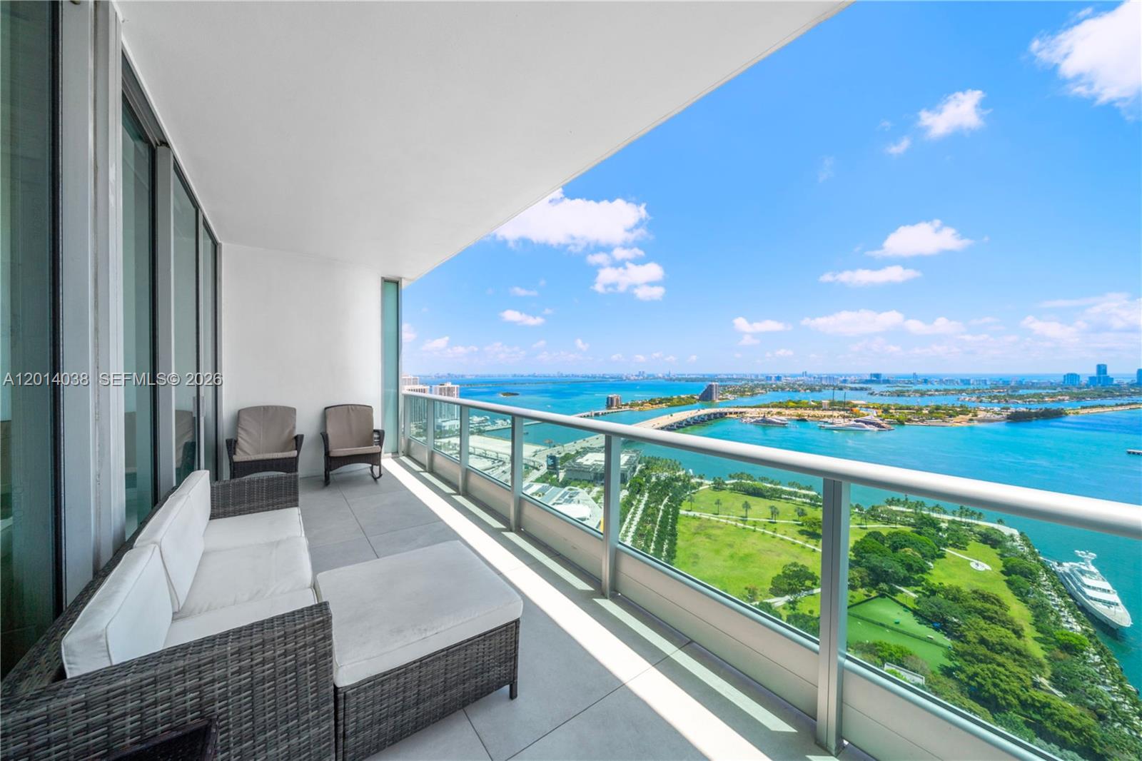 900 Biscayne Blvd #4202, Miami FL 33132