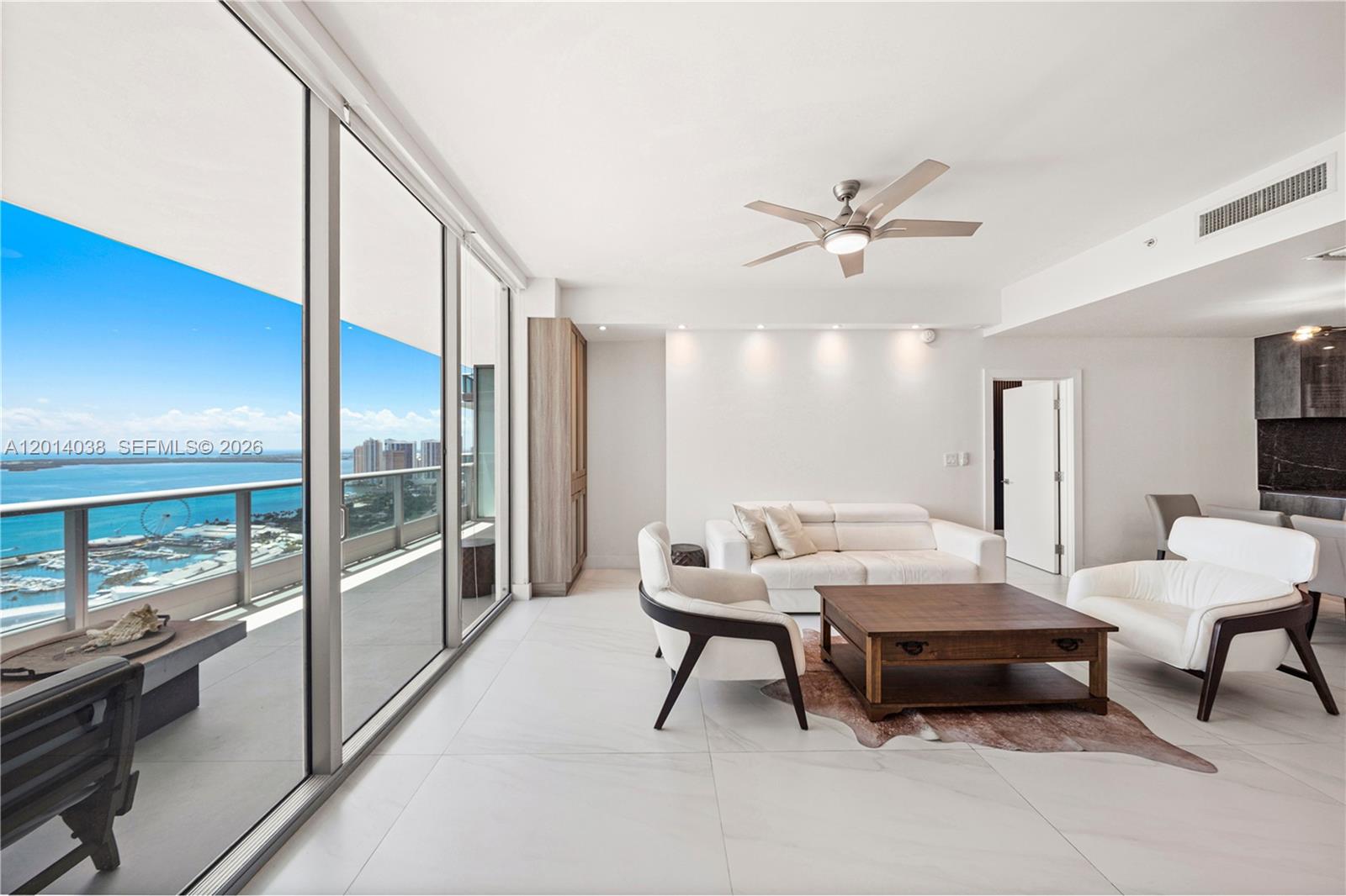 900 Biscayne Blvd #4202, Miami FL 33132