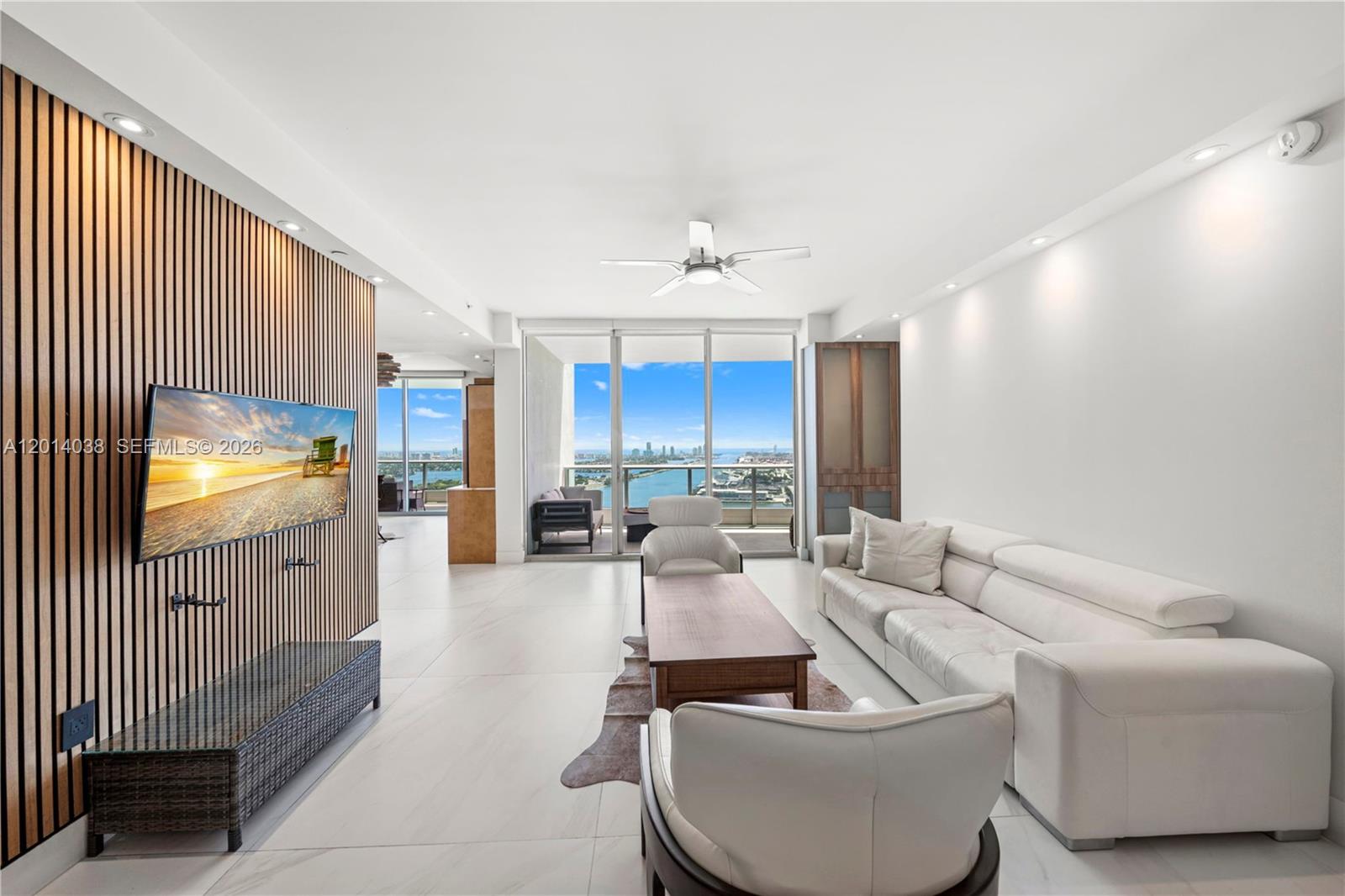900 Biscayne Blvd #4202, Miami FL 33132