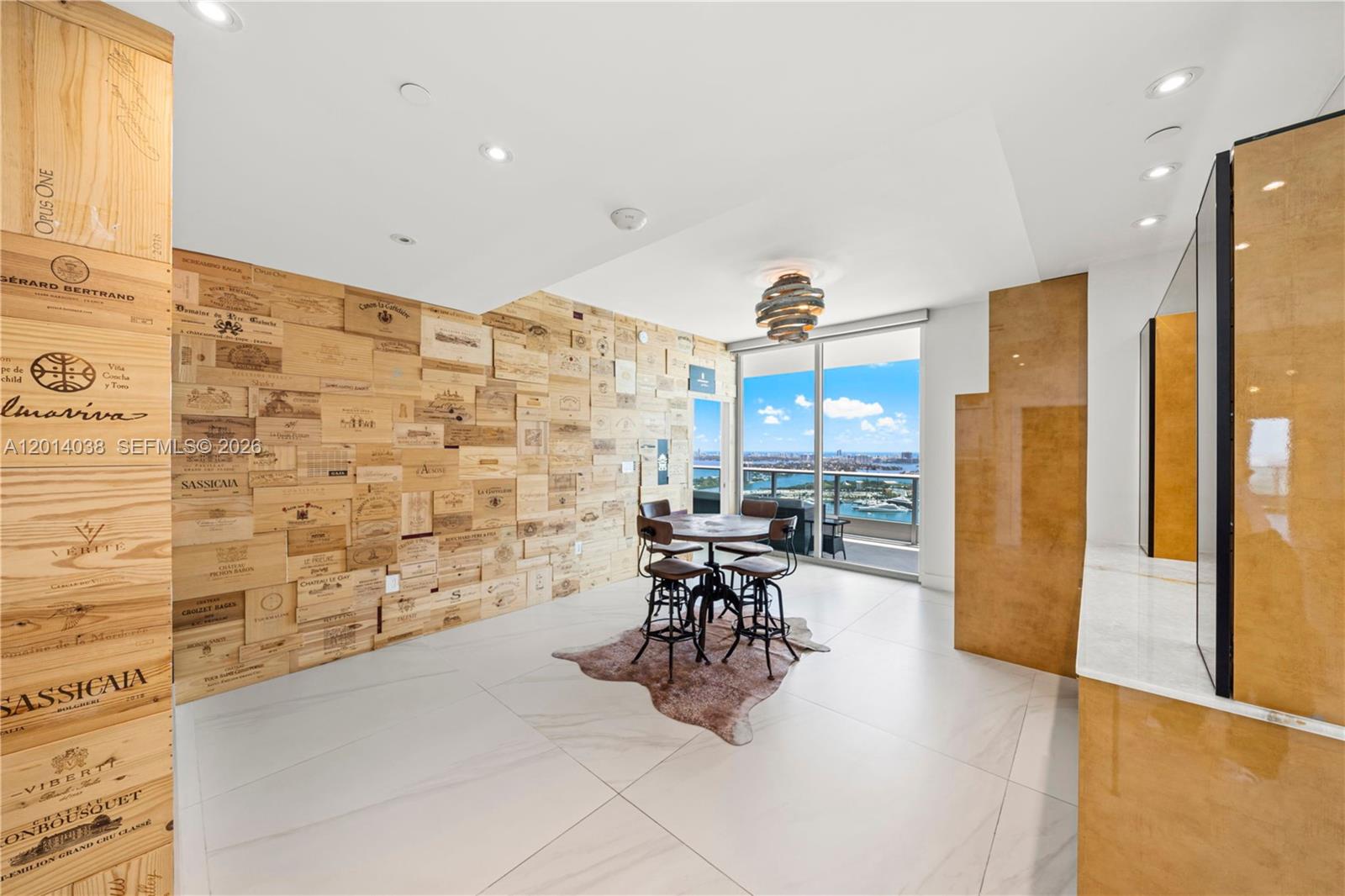 900 Biscayne Blvd #4202, Miami FL 33132