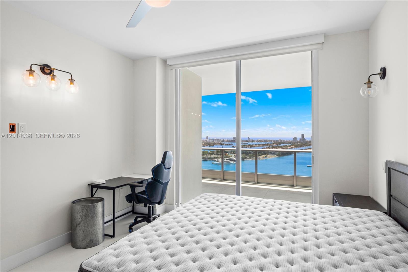 900 Biscayne Blvd #4202, Miami FL 33132