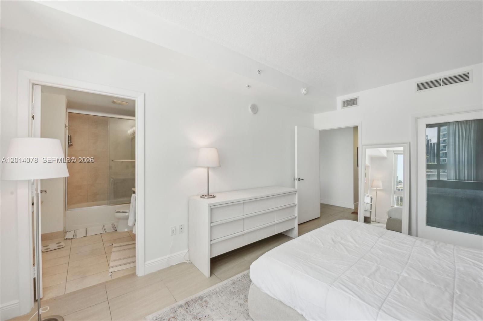 1900 N Bayshore Dr #1511, Miami FL 33132