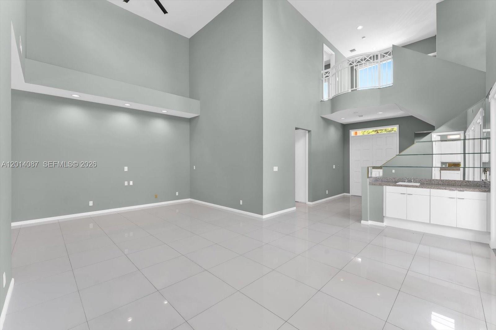 3728 NE 208th Ter, Aventura FL 33180