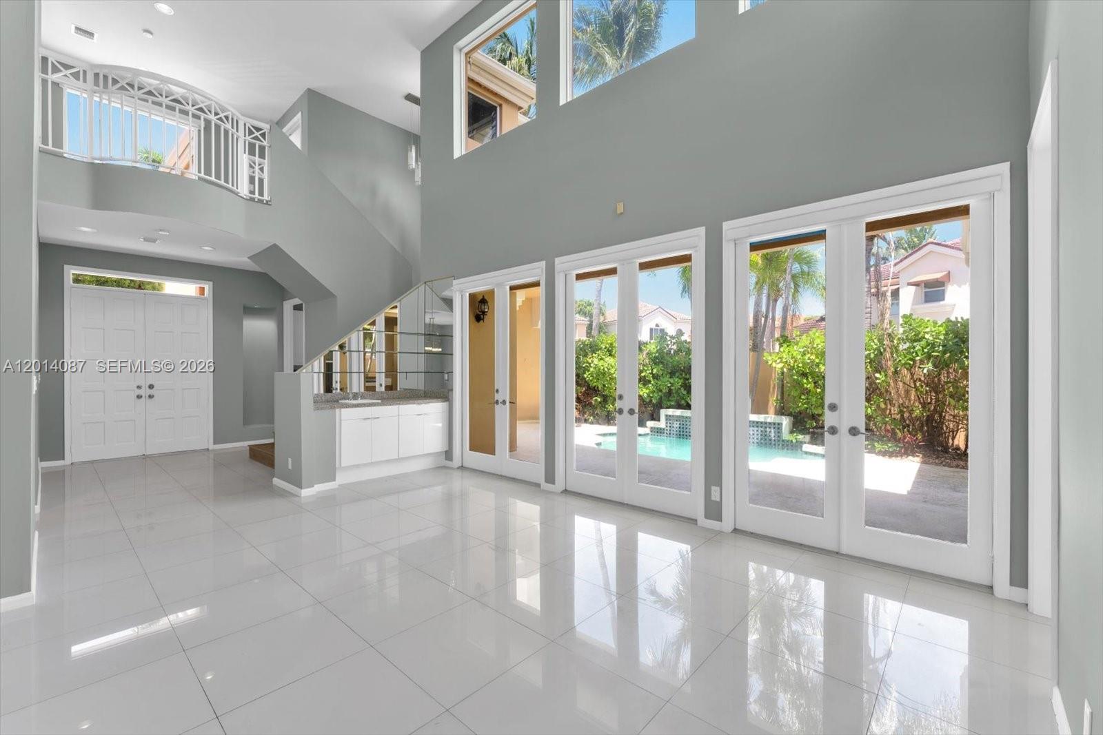 3728 NE 208th Ter, Aventura FL 33180