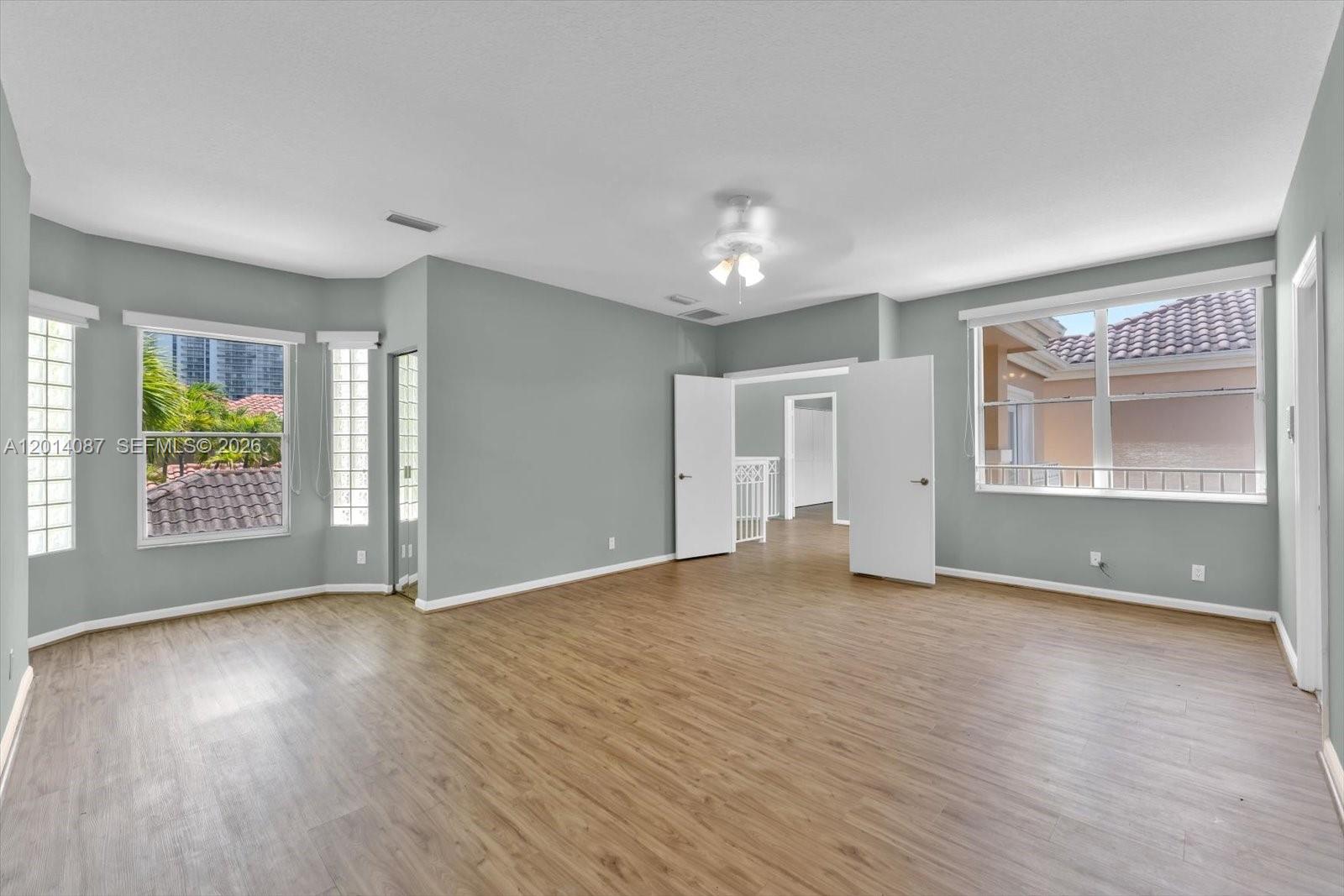 3728 NE 208th Ter, Aventura FL 33180