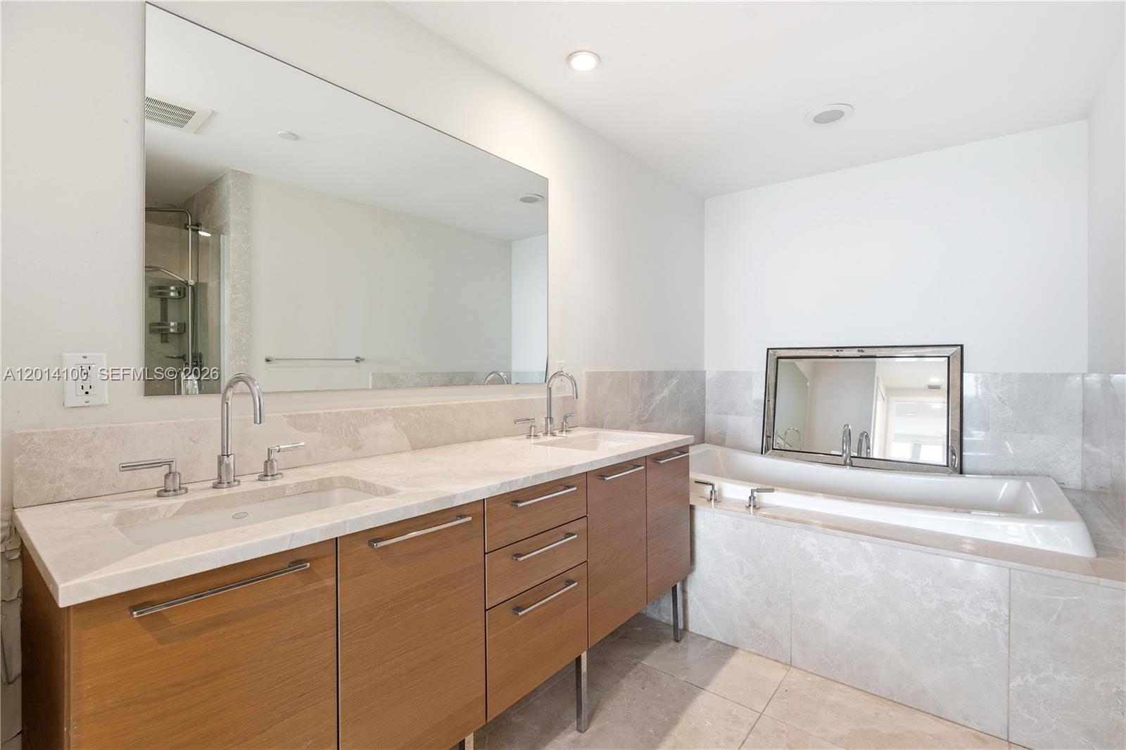 17001 Collins Ave #1006, Sunny Isles Beach FL 33160
