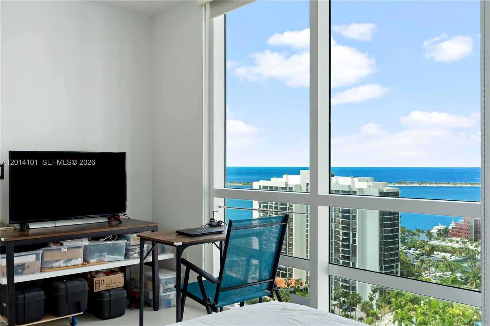 218 SE 14th St #2208, Miami FL 33131