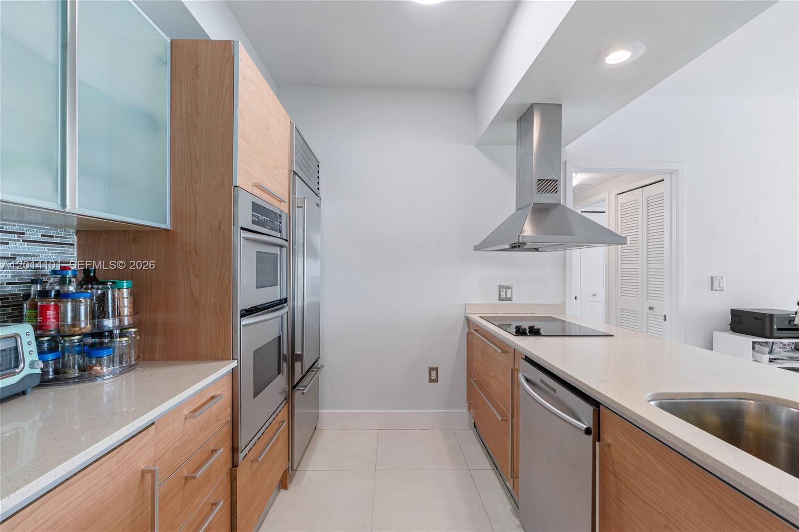 218 SE 14th St #2208, Miami FL 33131