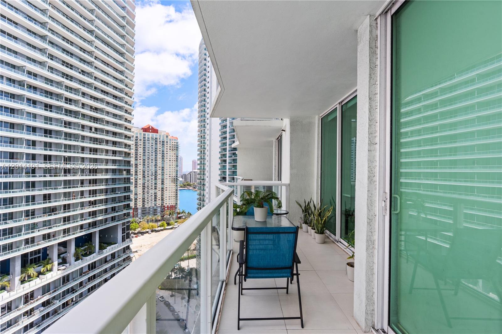 218 SE 14th St #2208, Miami FL 33131