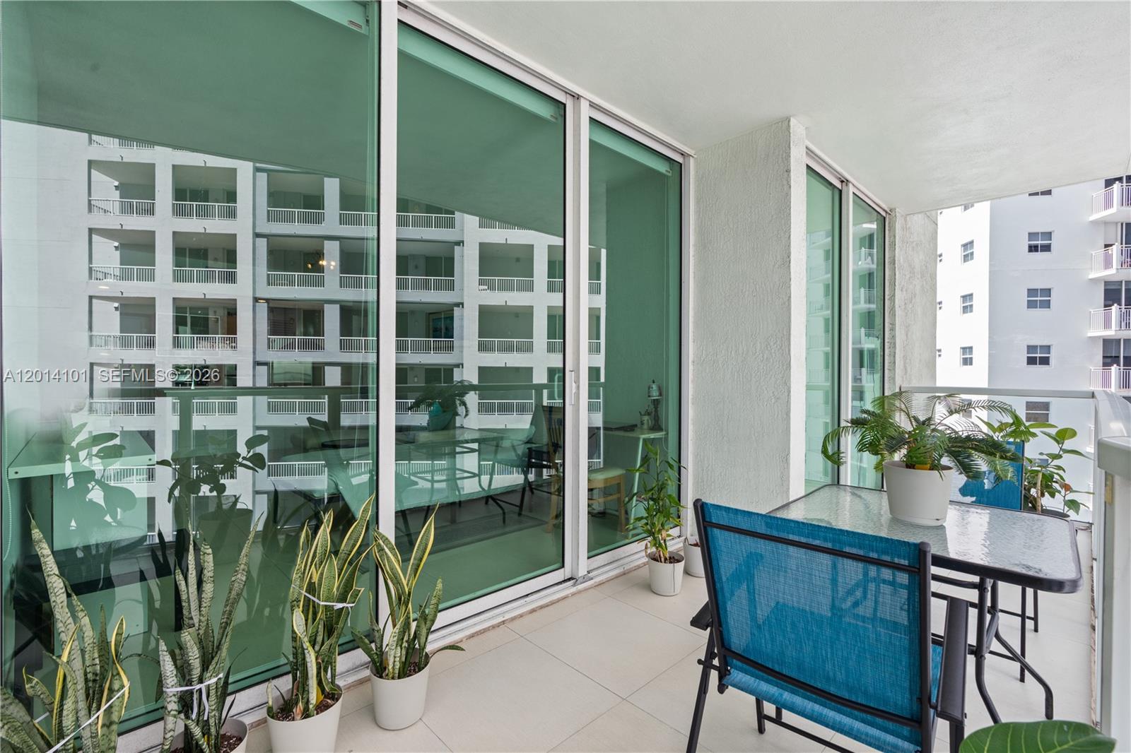 218 SE 14th St #2208, Miami FL 33131