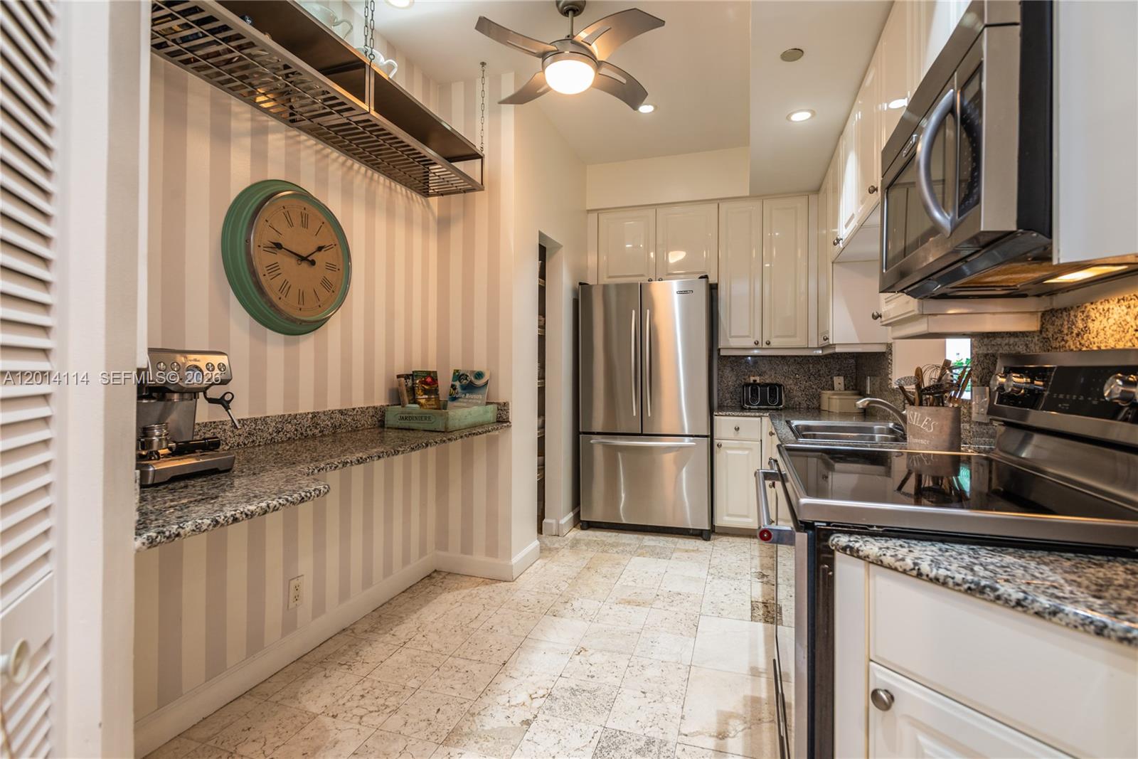 888 Brickell Key Dr #211, Miami FL 33131