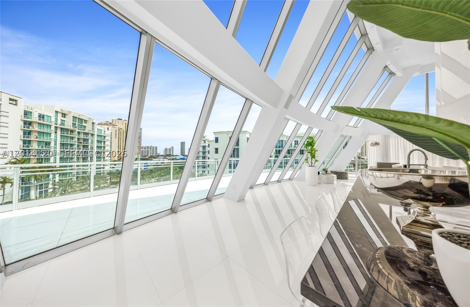 2950 NE 188th St #547, Aventura FL 33180