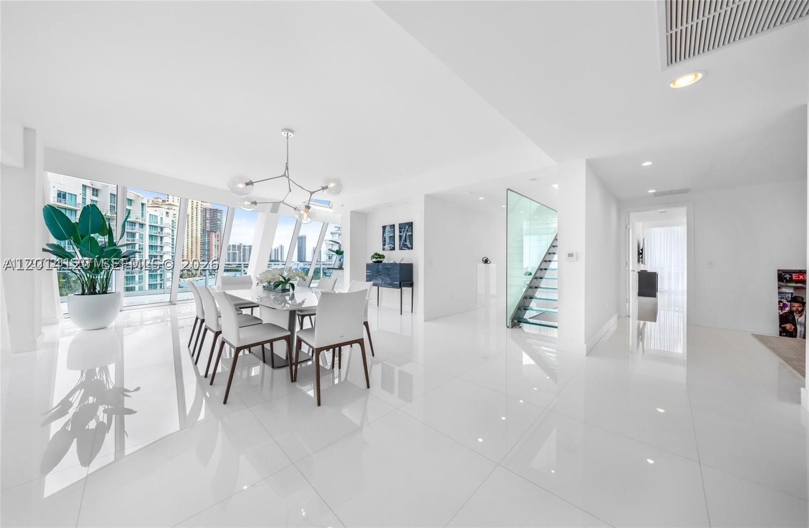 2950 NE 188th St #547, Aventura FL 33180