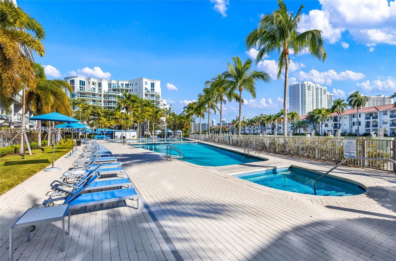 2950 NE 188th St #547, Aventura FL 33180