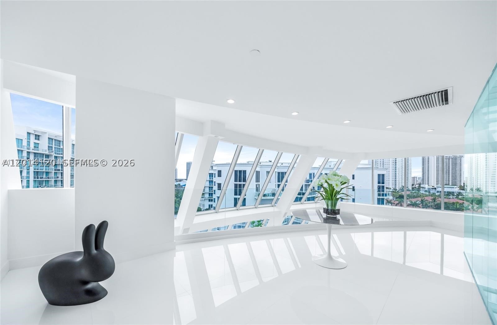 2950 NE 188th St #547, Aventura FL 33180