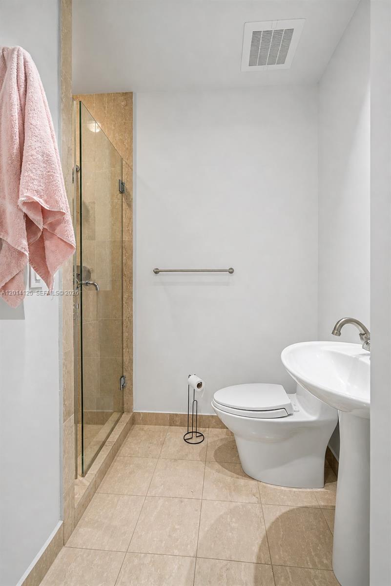 2627 S Bayshore Dr #2601, Miami FL 33133