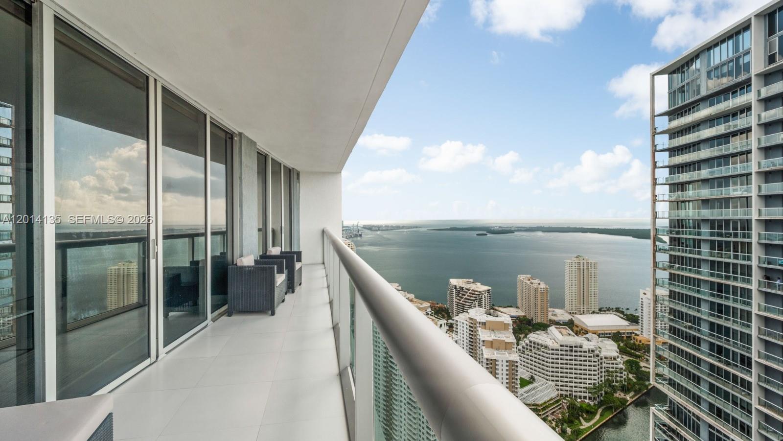 475 Brickell Ave #5109, Miami FL 33131
