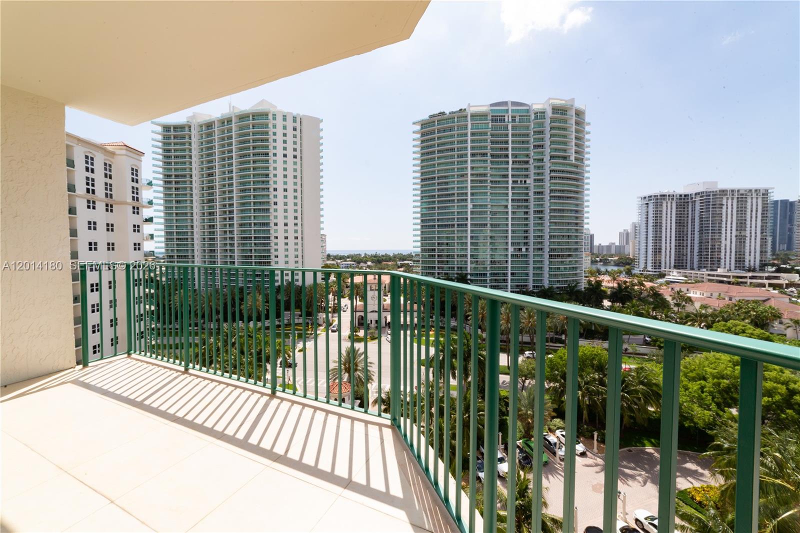 20000 E Country Club Dr #1001, Aventura FL 33180