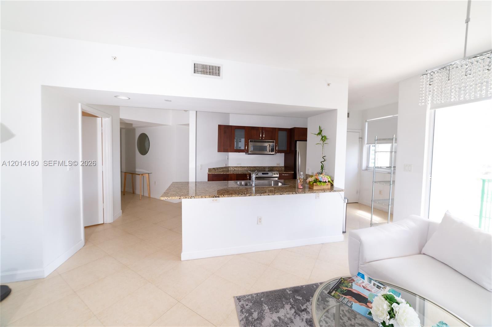 20000 E Country Club Dr #1001, Aventura FL 33180