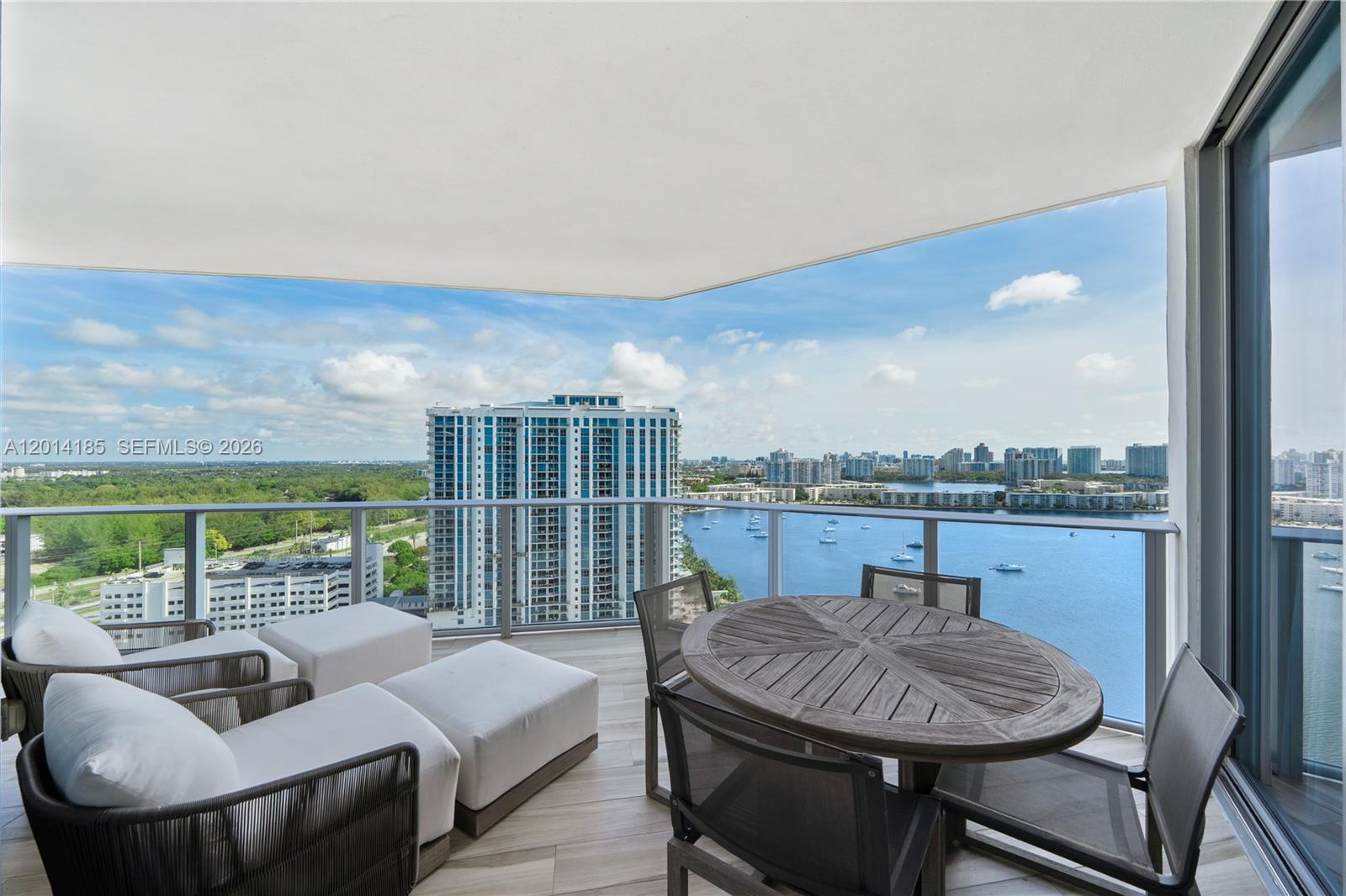 17111 Biscayne Blvd #2107, North Miami Beach FL 33160