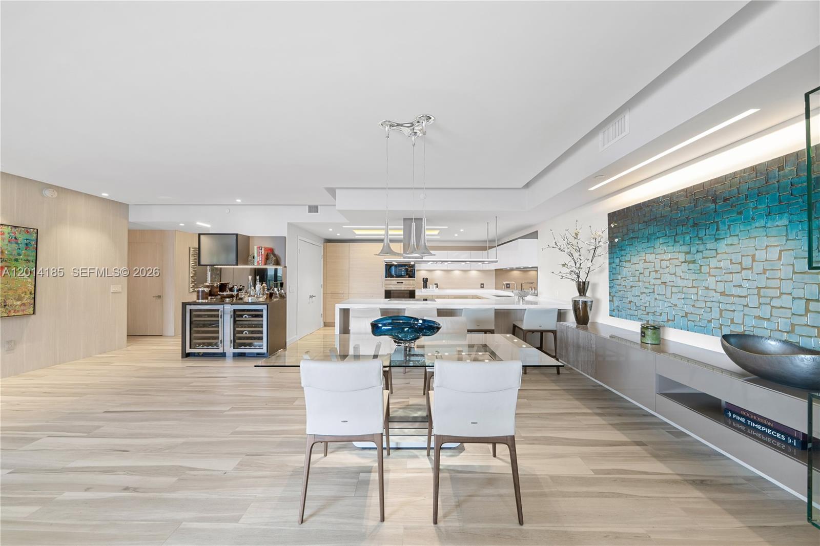 17111 Biscayne Blvd #2107, North Miami Beach FL 33160
