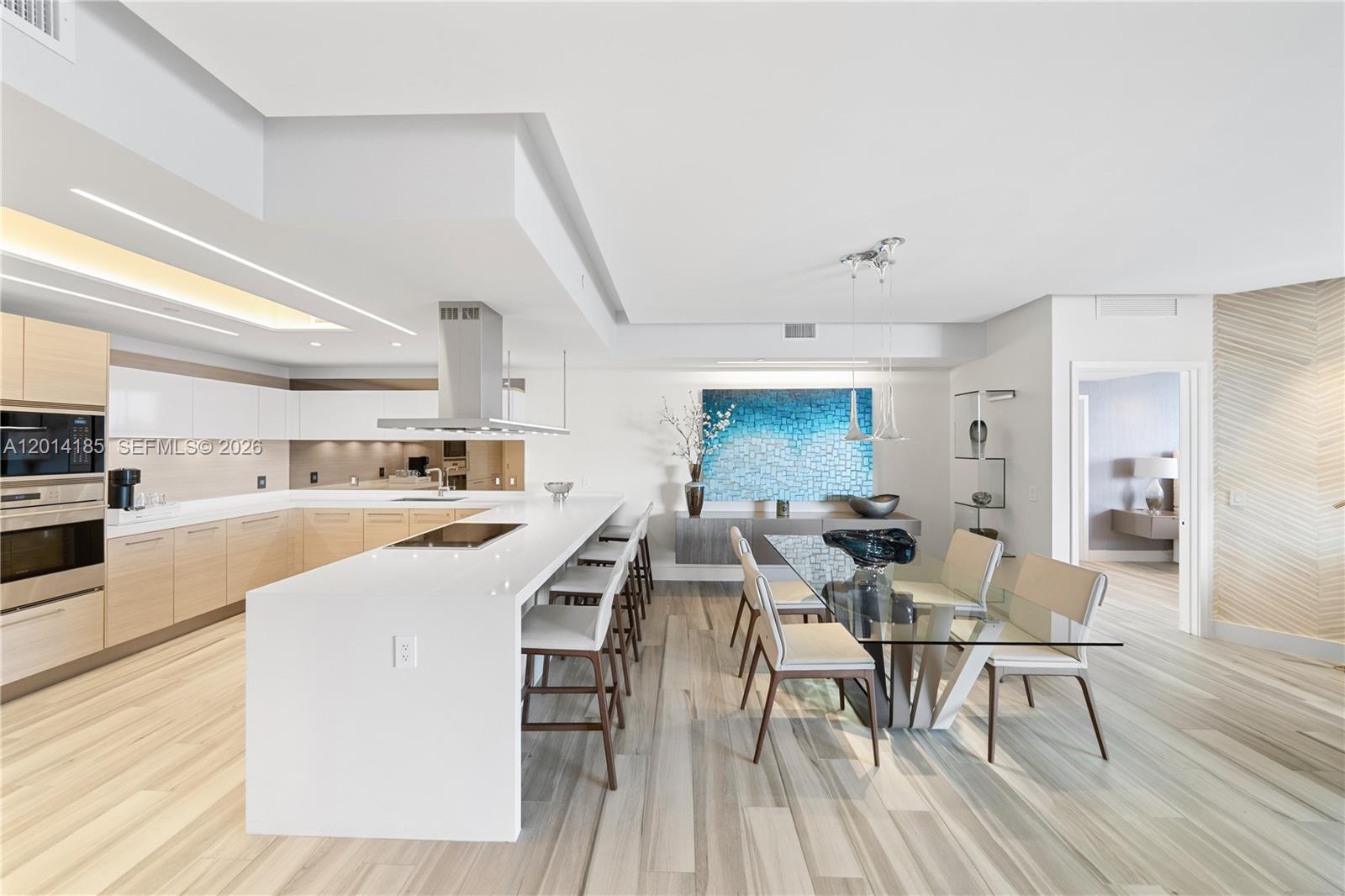 17111 Biscayne Blvd #2107, North Miami Beach FL 33160