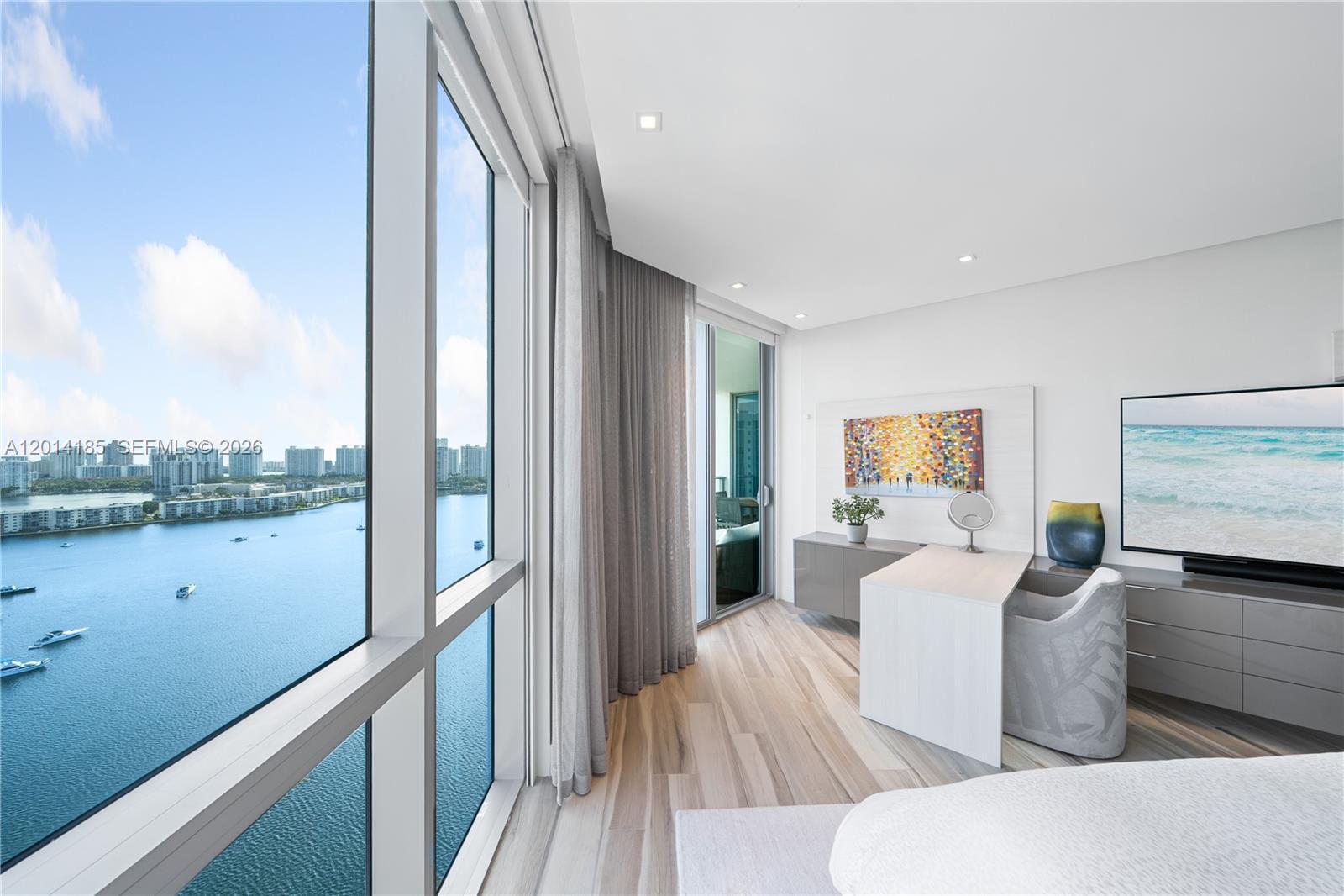 17111 Biscayne Blvd #2107, North Miami Beach FL 33160