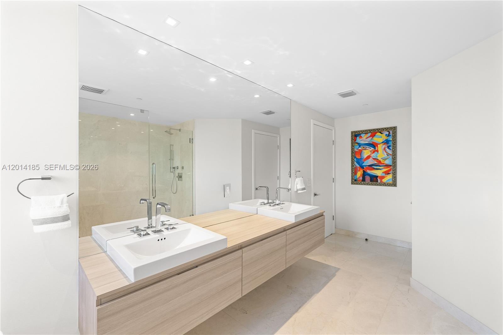 17111 Biscayne Blvd #2107, North Miami Beach FL 33160