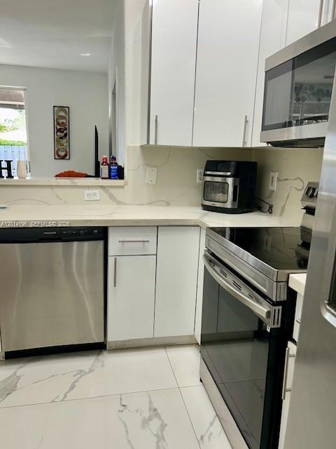3818 SW 171st Ter, Miramar FL 33027
