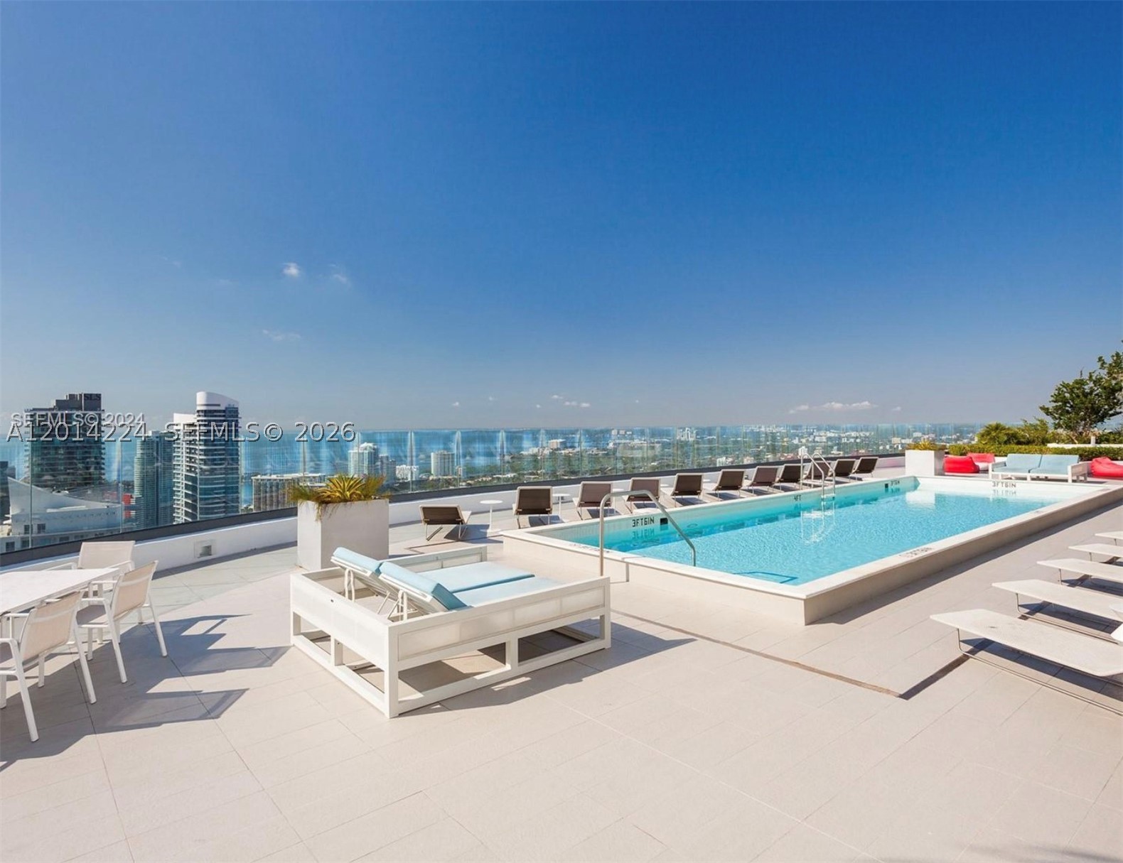45 SW 9th St #1104, Miami FL 33130