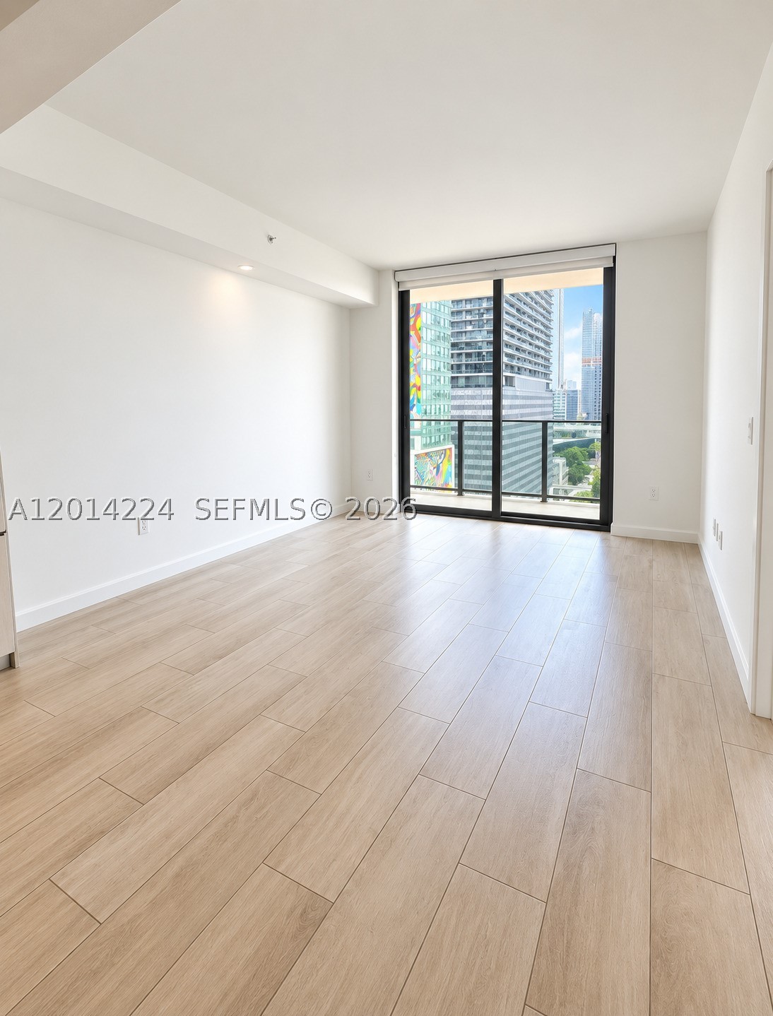 45 SW 9th St #1104, Miami FL 33130