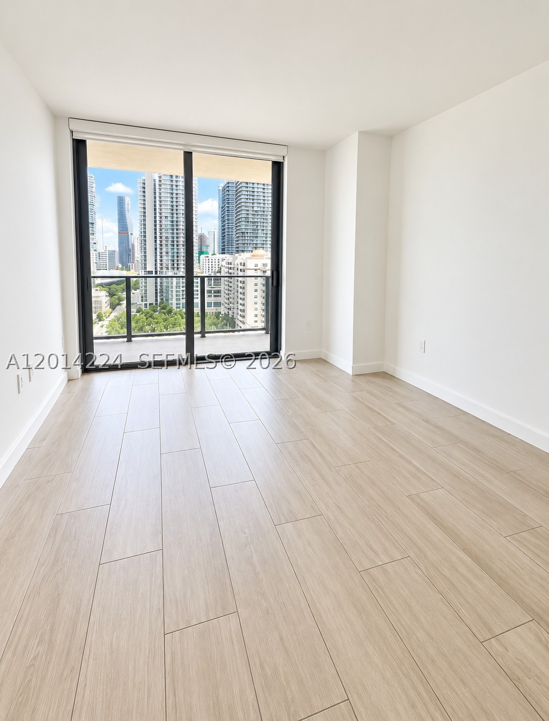 45 SW 9th St #1104, Miami FL 33130