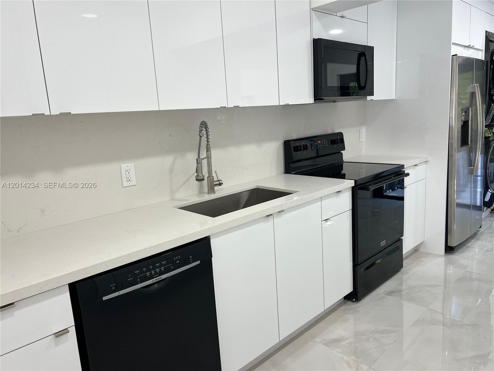 6150 SW 16th St, West Miami FL 33155