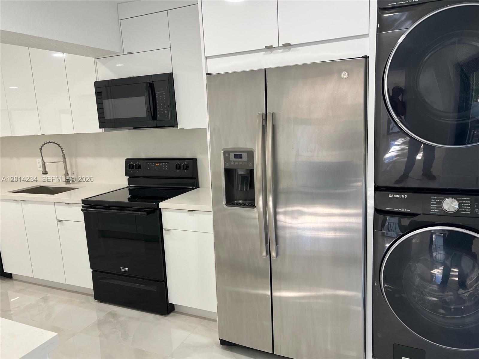 6150 SW 16th St, West Miami FL 33155