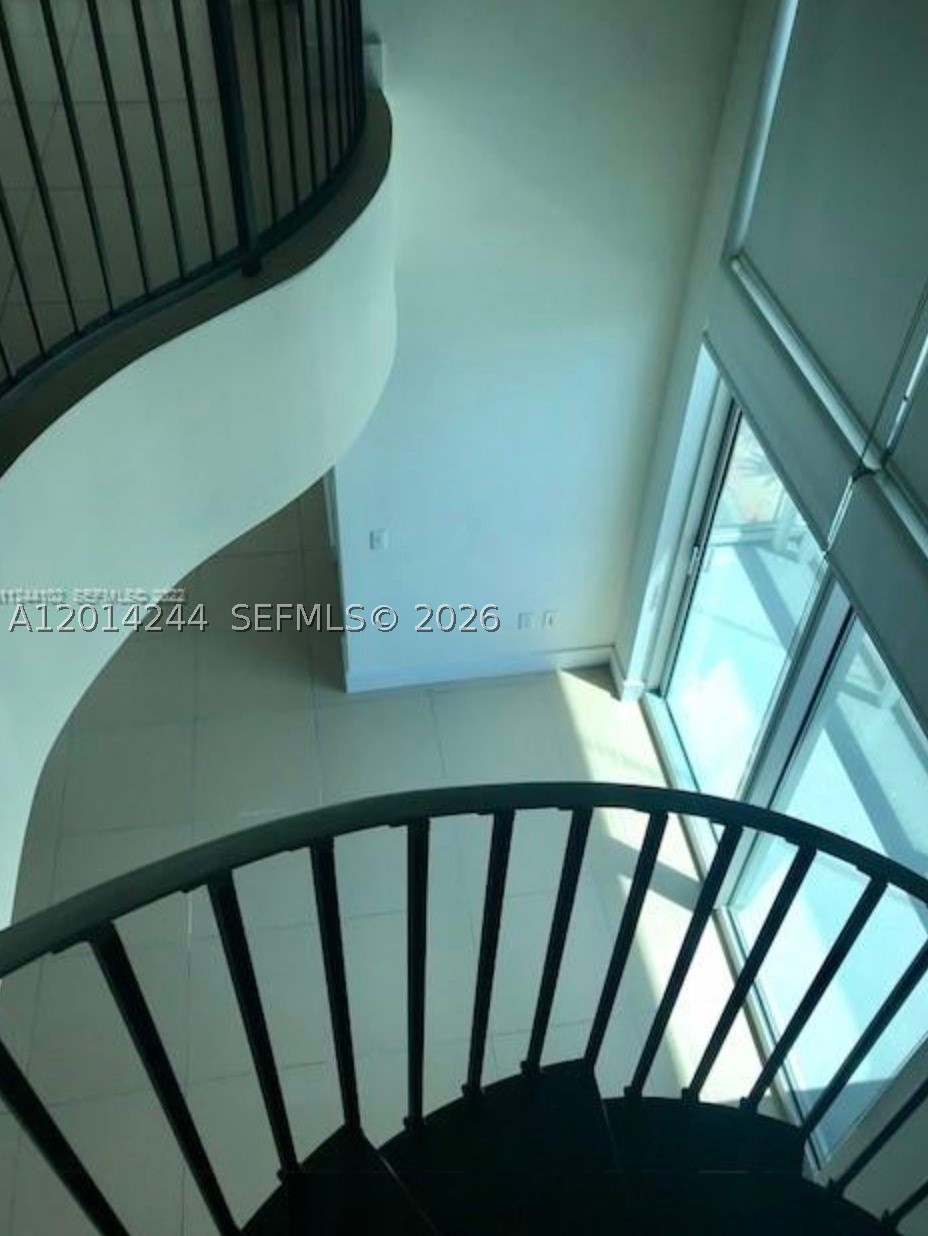 300 S Biscayne Blvd #L-L32, Miami FL 33131
