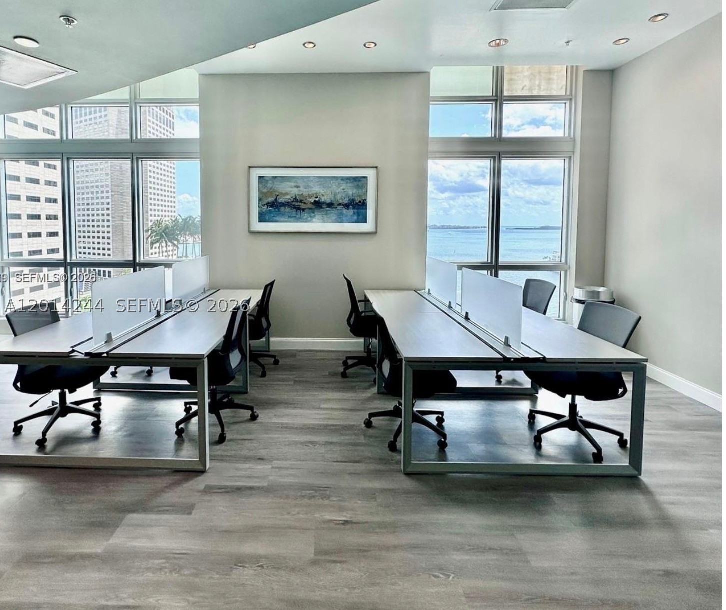 300 S Biscayne Blvd #L-L32, Miami FL 33131