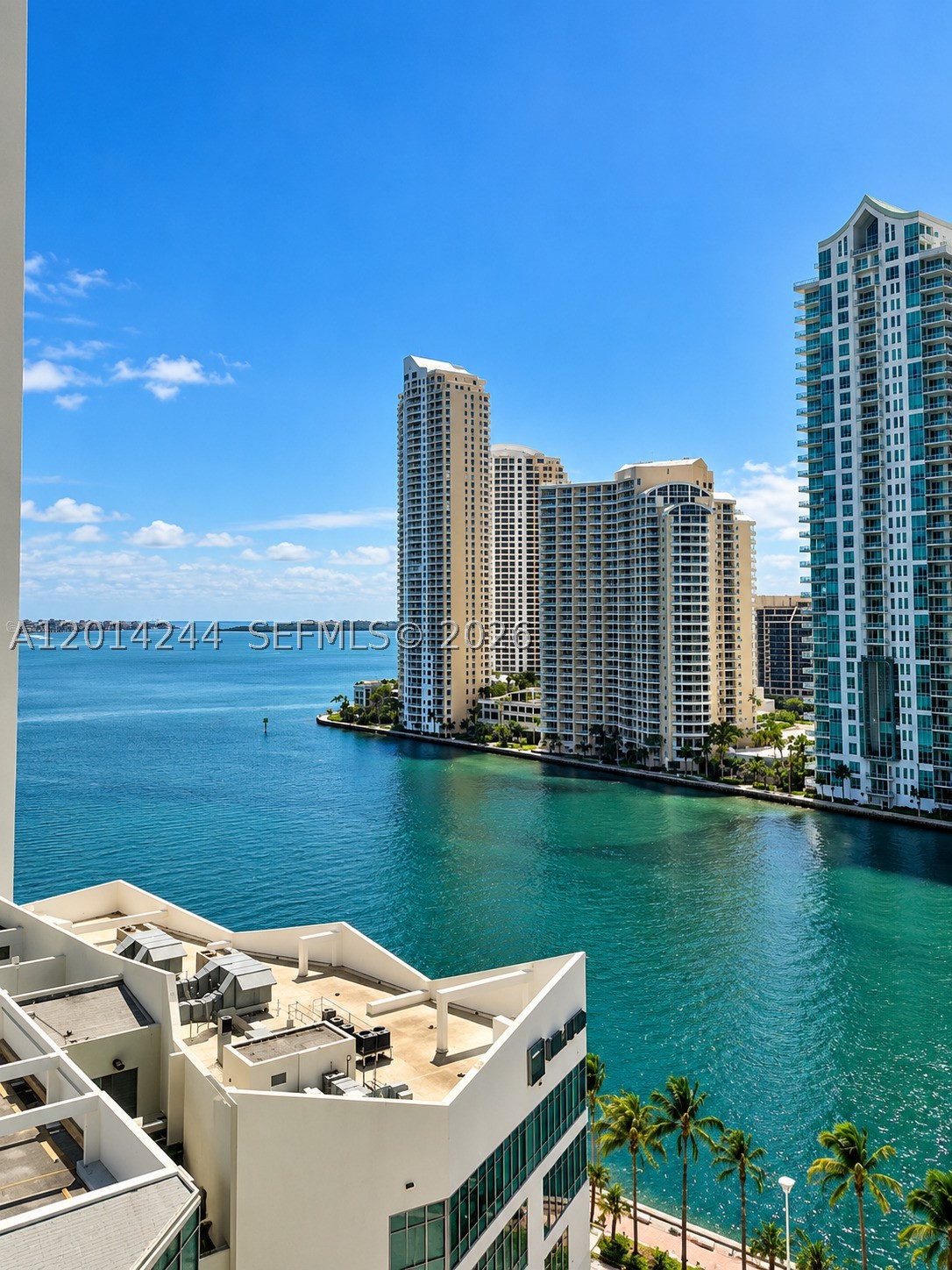 300 S Biscayne Blvd #L-L32, Miami FL 33131