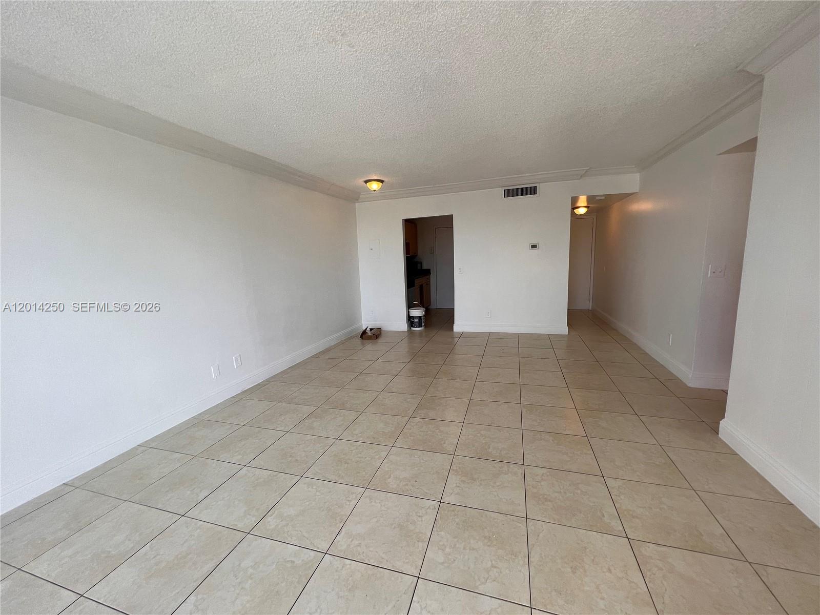 2020 NE 135th St #309, North Miami FL 33181