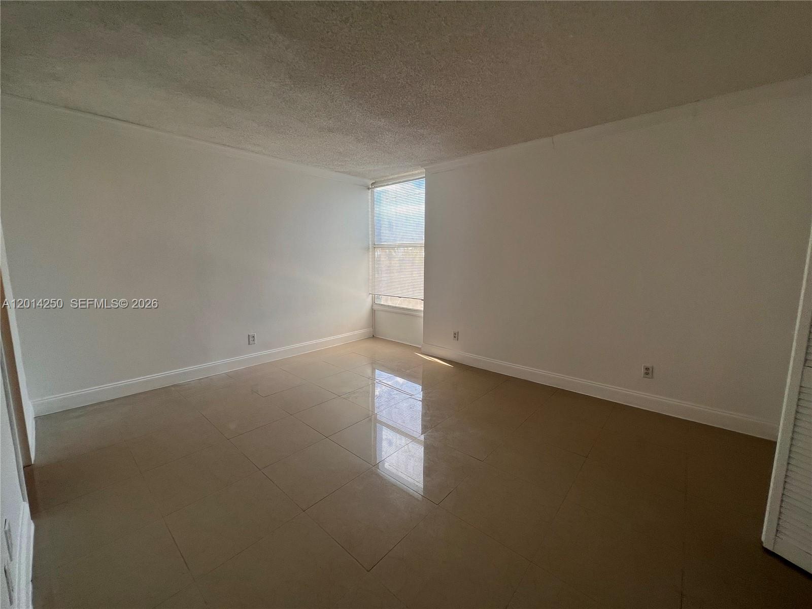 2020 NE 135th St #309, North Miami FL 33181