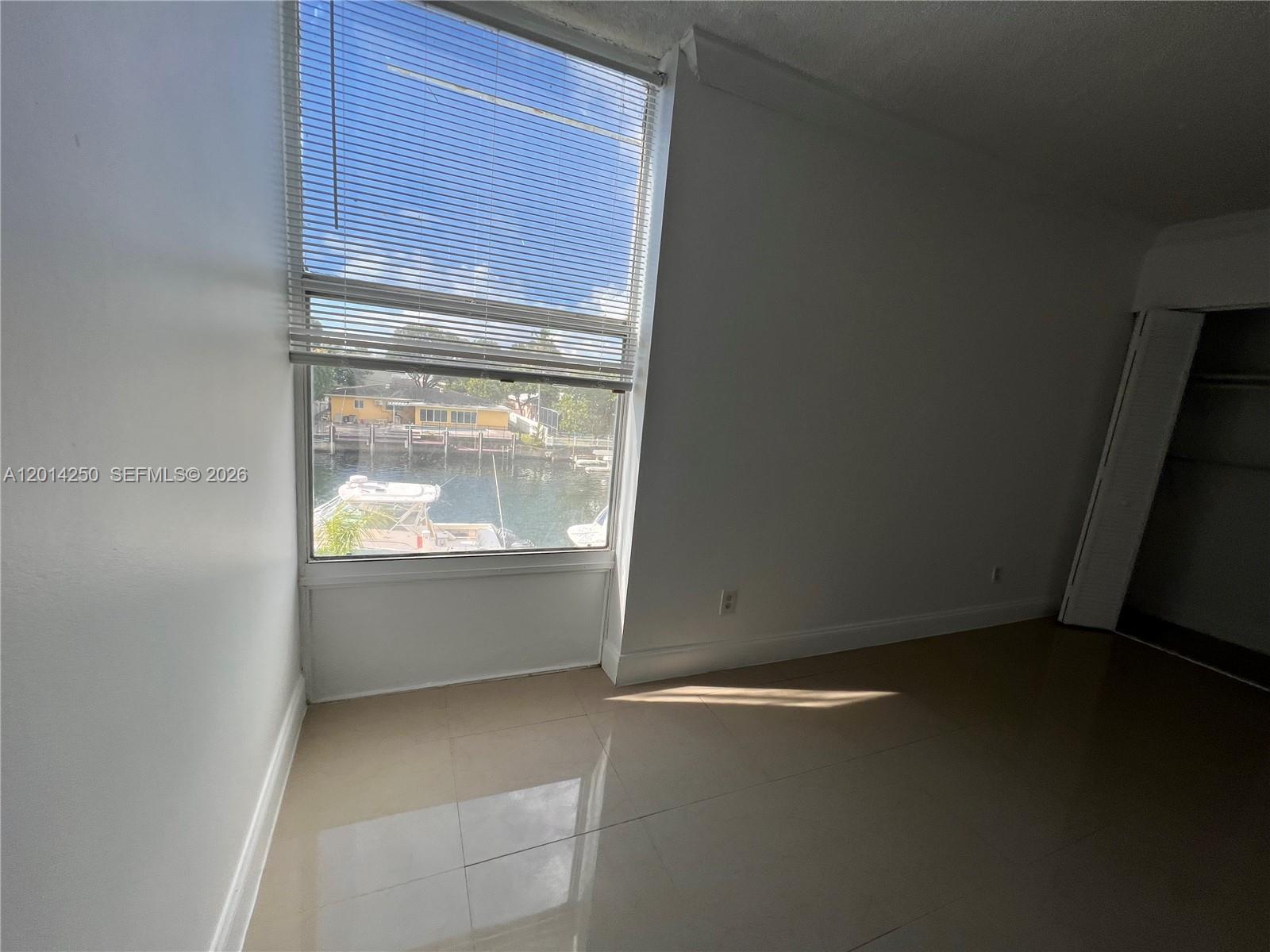 2020 NE 135th St #309, North Miami FL 33181