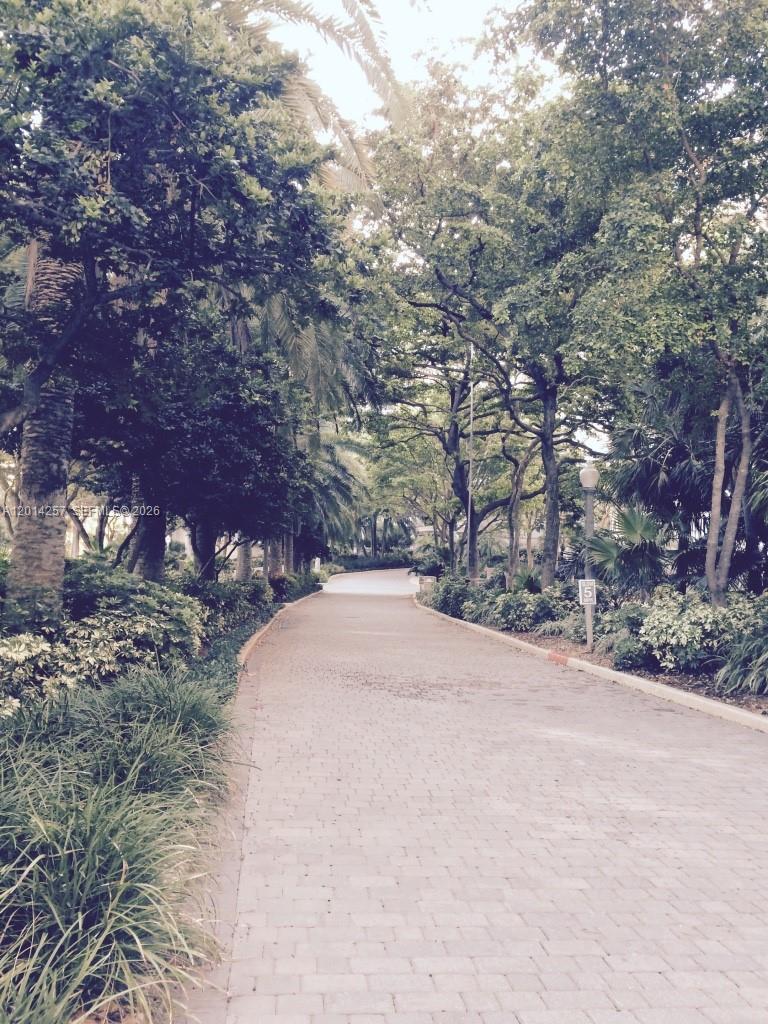 1121 CRANDON BL #E1104, Key Biscayne FL 33149