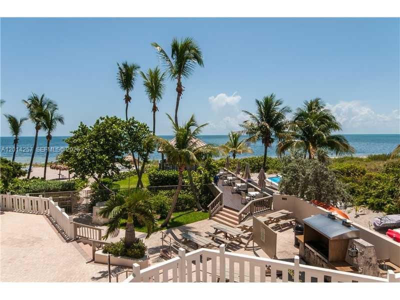 1121 CRANDON BL #E1104, Key Biscayne FL 33149