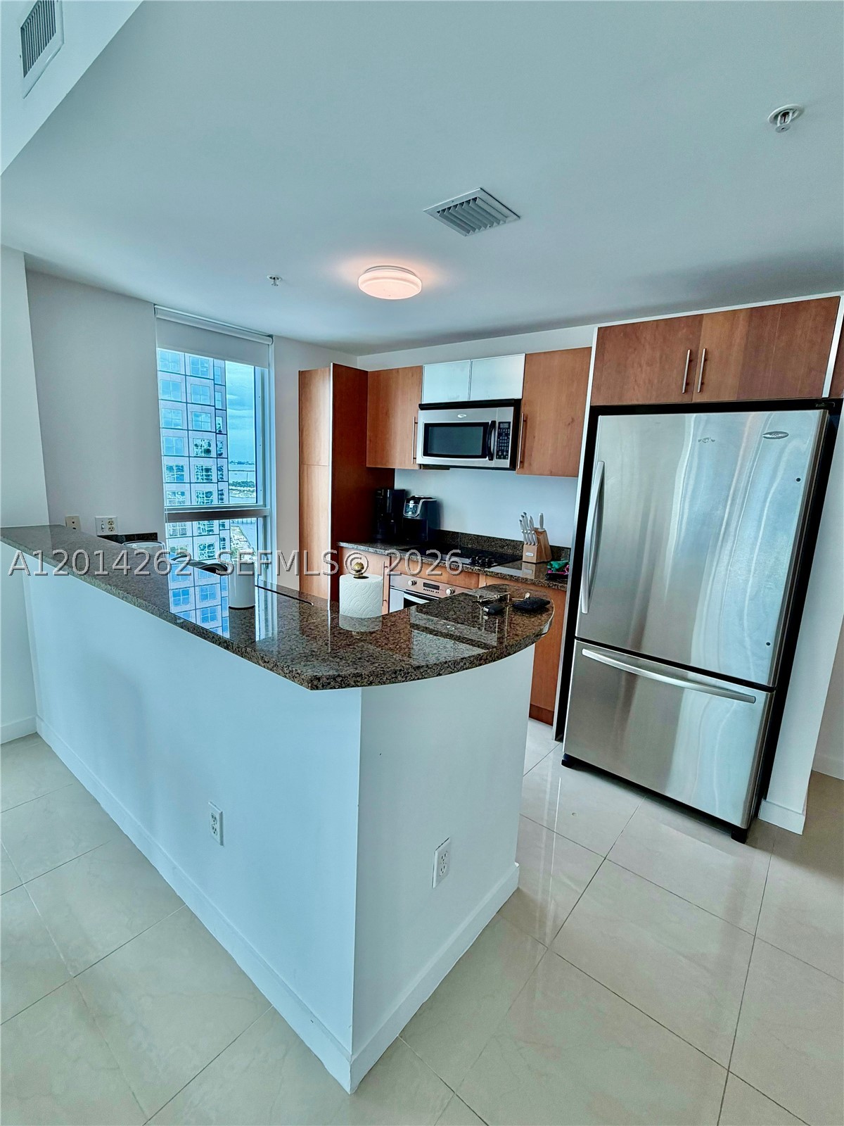 300 S Biscayne Blvd #T-3701, Miami FL 33131