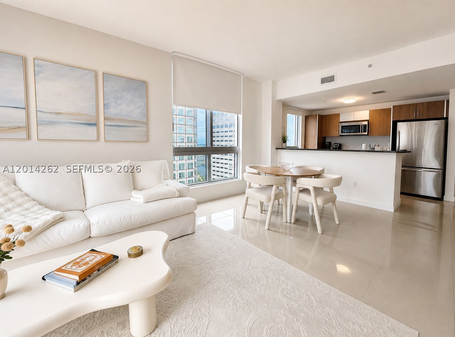 300 S Biscayne Blvd #T-3701, Miami FL 33131